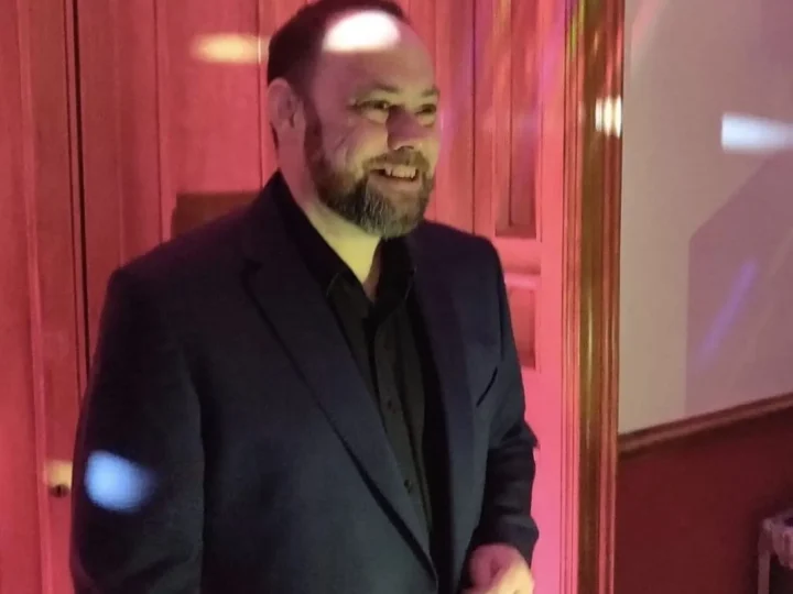 Jason Clark professional DJ portrait - Colchester Essex wedding DJ