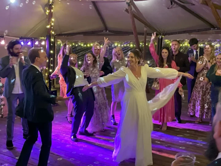 Colchester party dancing - professional DJ services